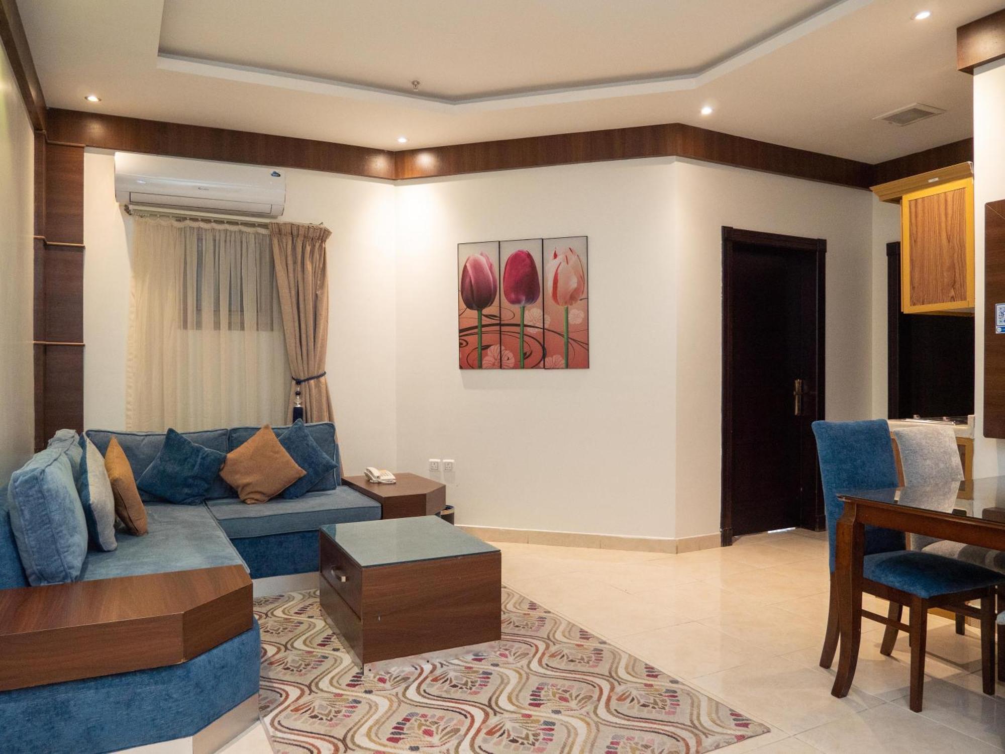 Innyar Hotel Riyadh Exterior photo